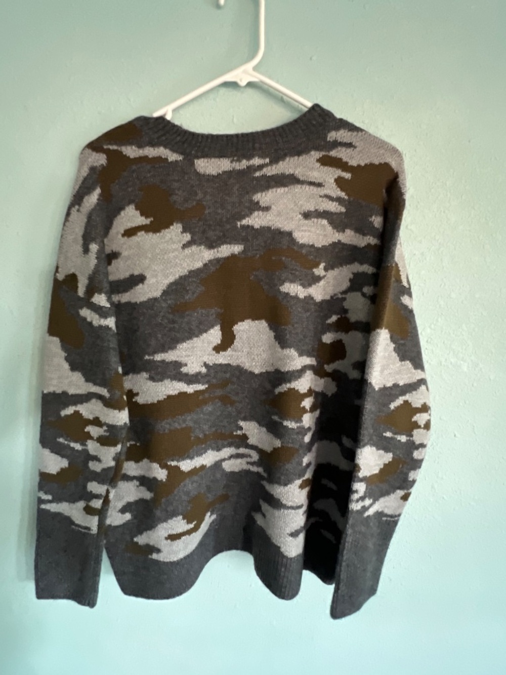 Sweater - Picture 2 of 3